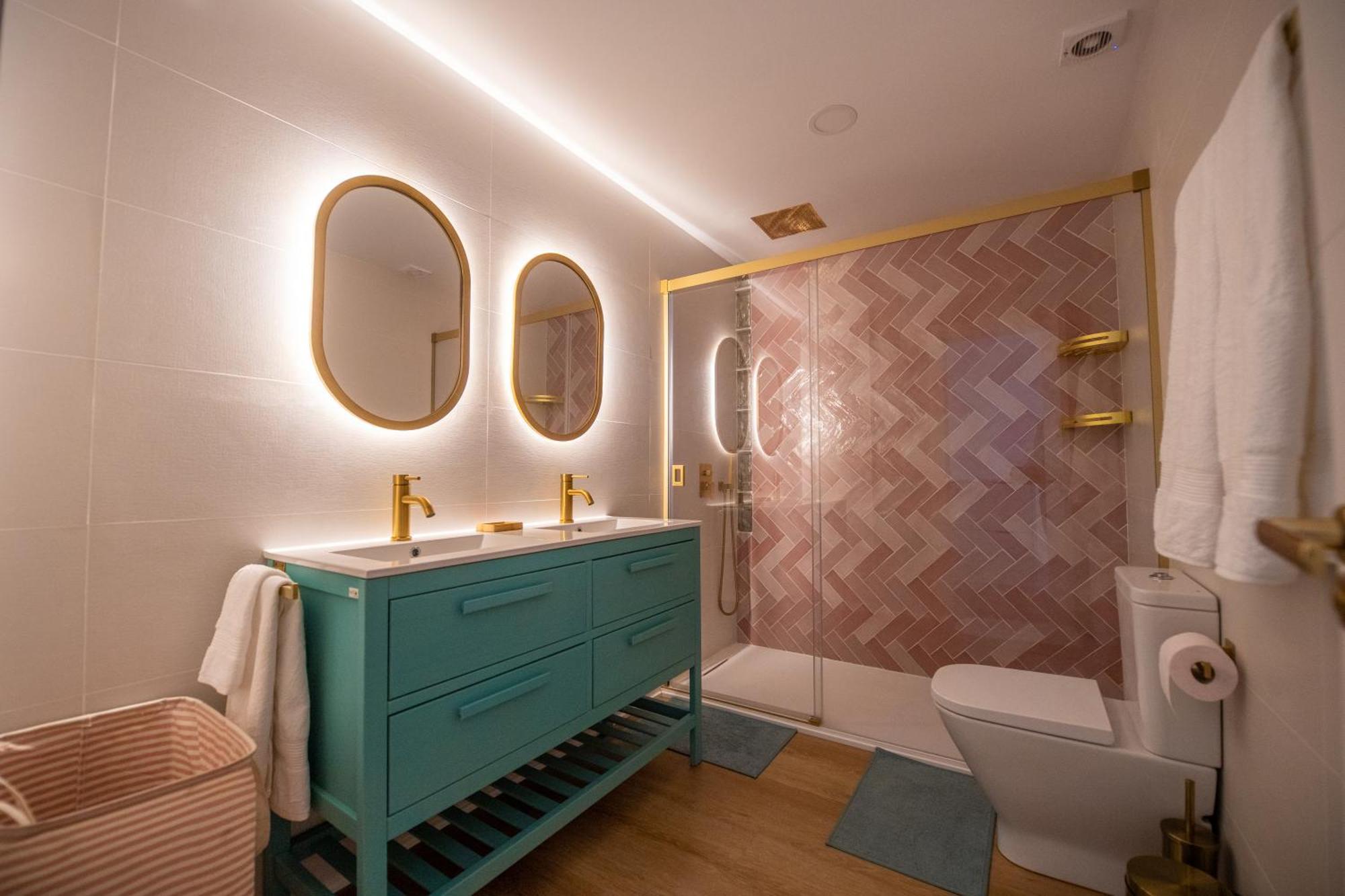 Prensa & Nice Courtyard By Ele Apartments マラガ エクステリア 写真