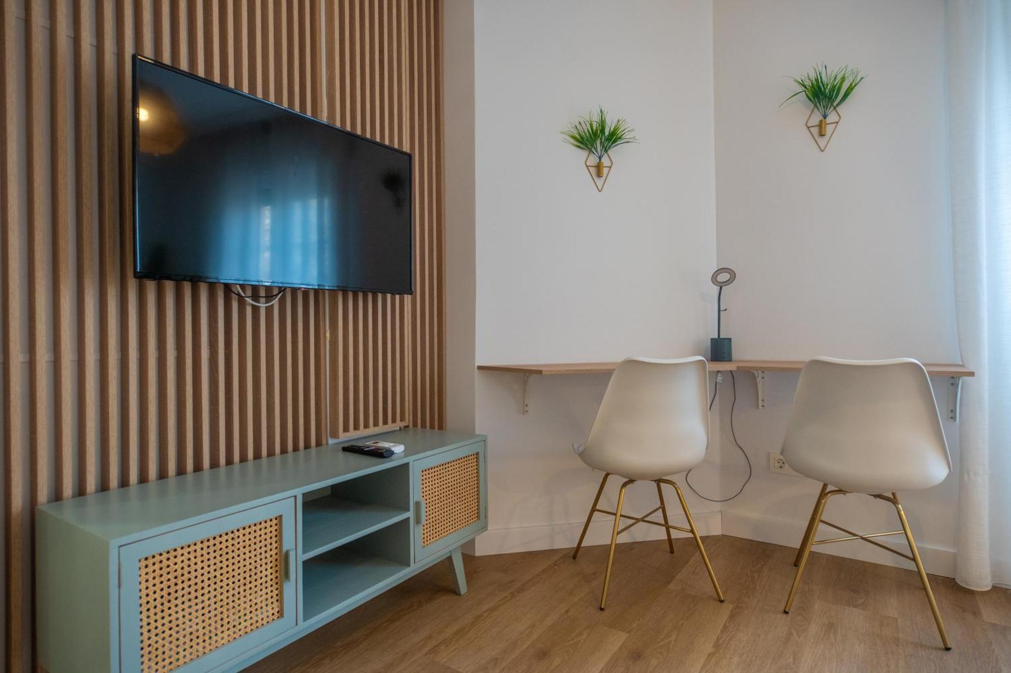 Prensa & Nice Courtyard By Ele Apartments マラガ エクステリア 写真