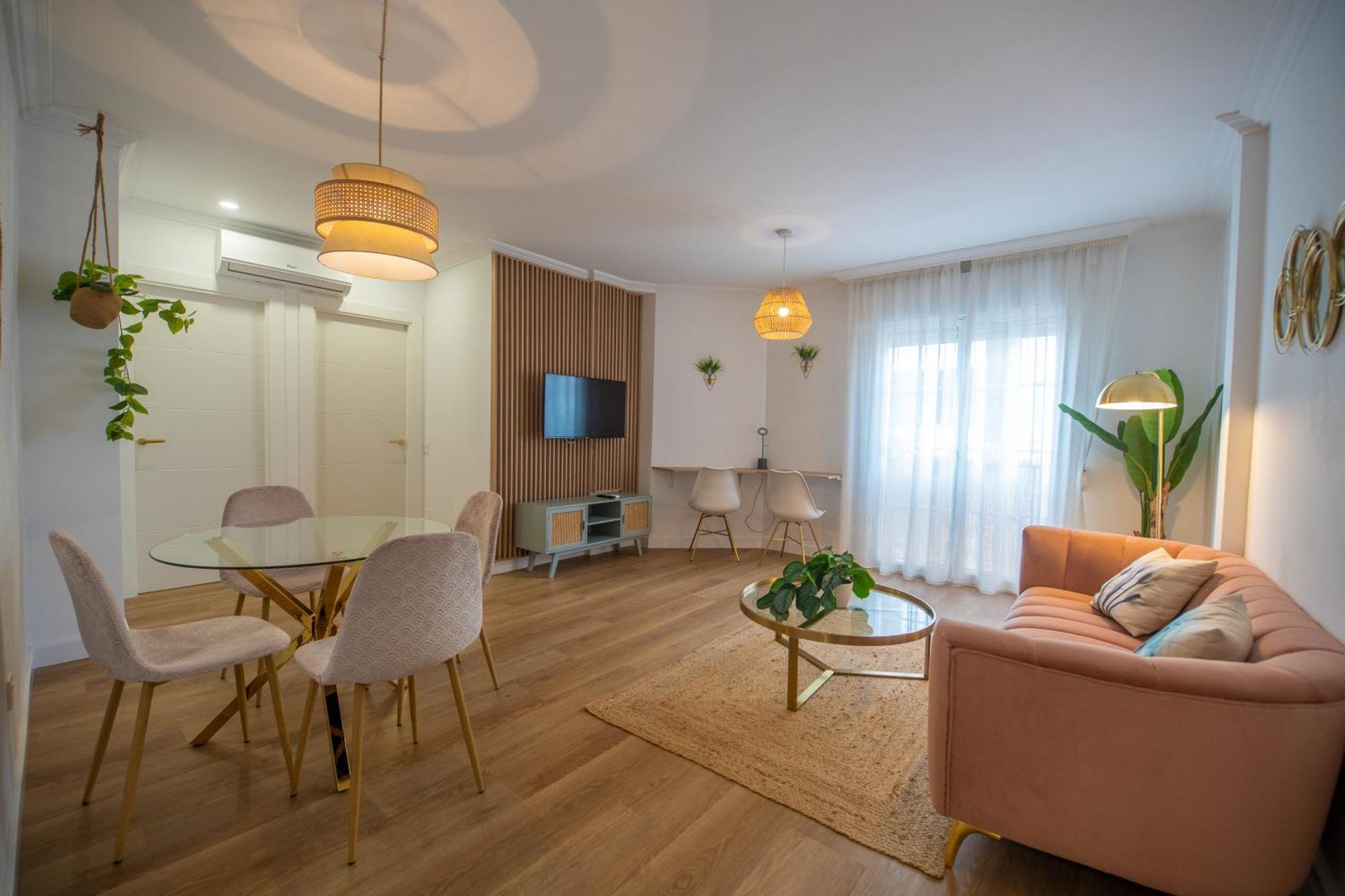 Prensa & Nice Courtyard By Ele Apartments マラガ エクステリア 写真