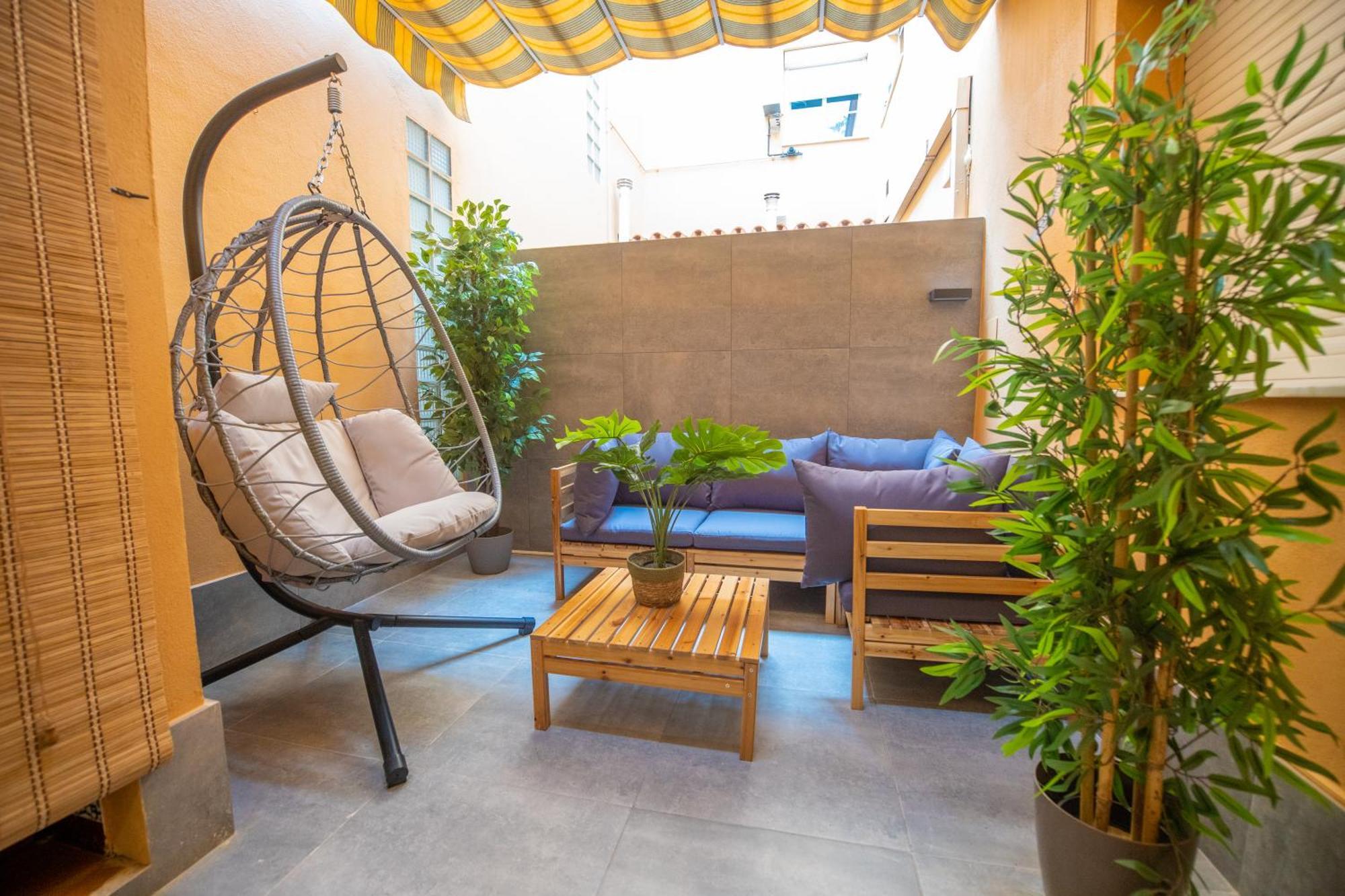 Prensa & Nice Courtyard By Ele Apartments マラガ エクステリア 写真