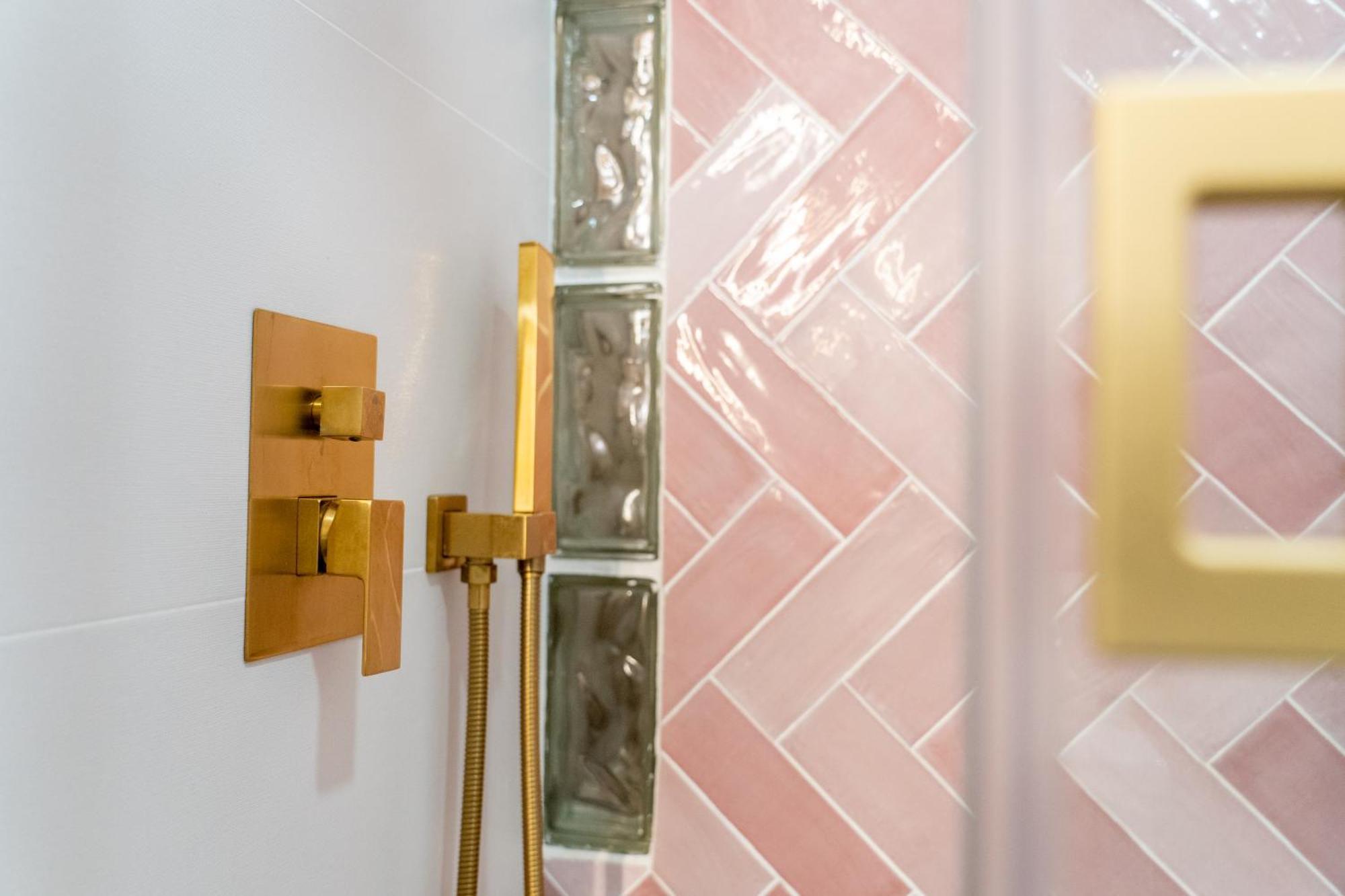 Prensa & Nice Courtyard By Ele Apartments マラガ エクステリア 写真