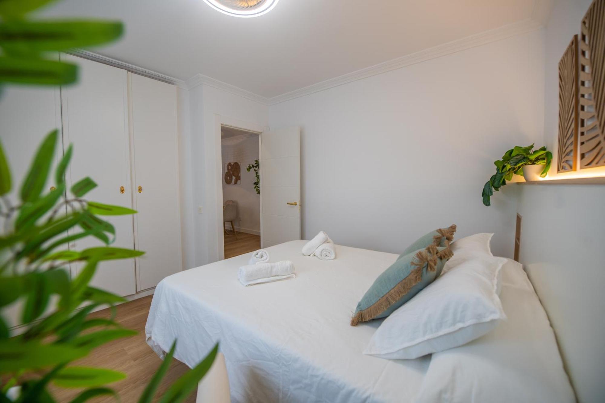 Prensa & Nice Courtyard By Ele Apartments マラガ エクステリア 写真