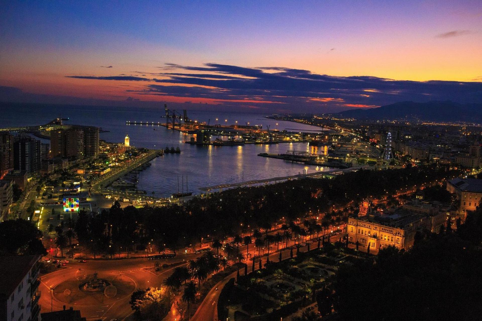 Prensa & Nice Courtyard By Ele Apartments マラガ エクステリア 写真